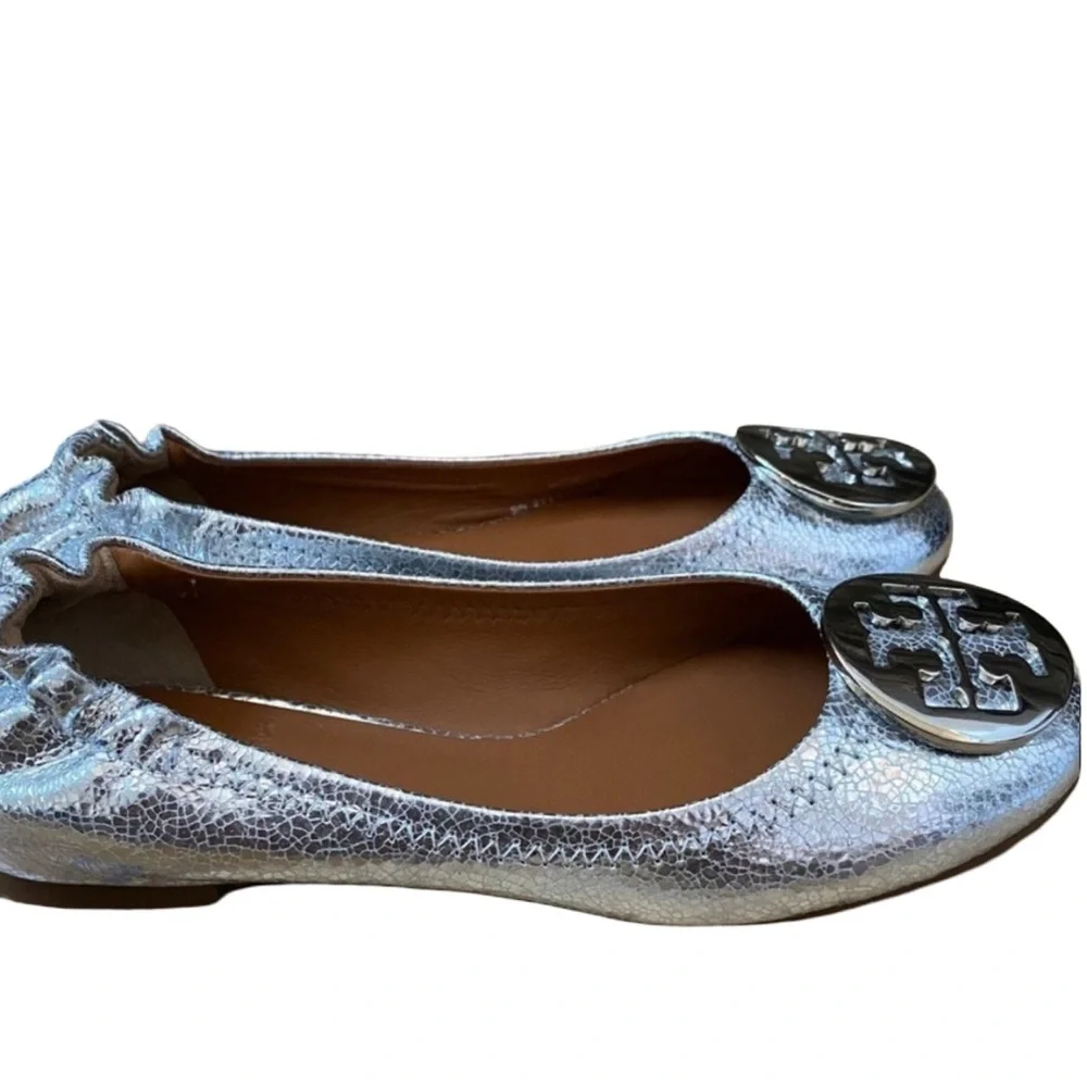 NEW Tory Burch Reva Silver Metallic Crackle Leather Ballet Flats Size 5 NWOB